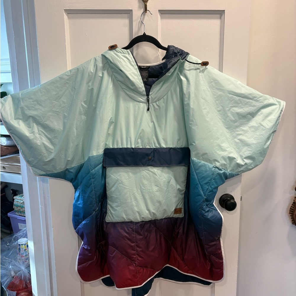 Rumpl Gradient Blue and Red Women's Puffer Poncho